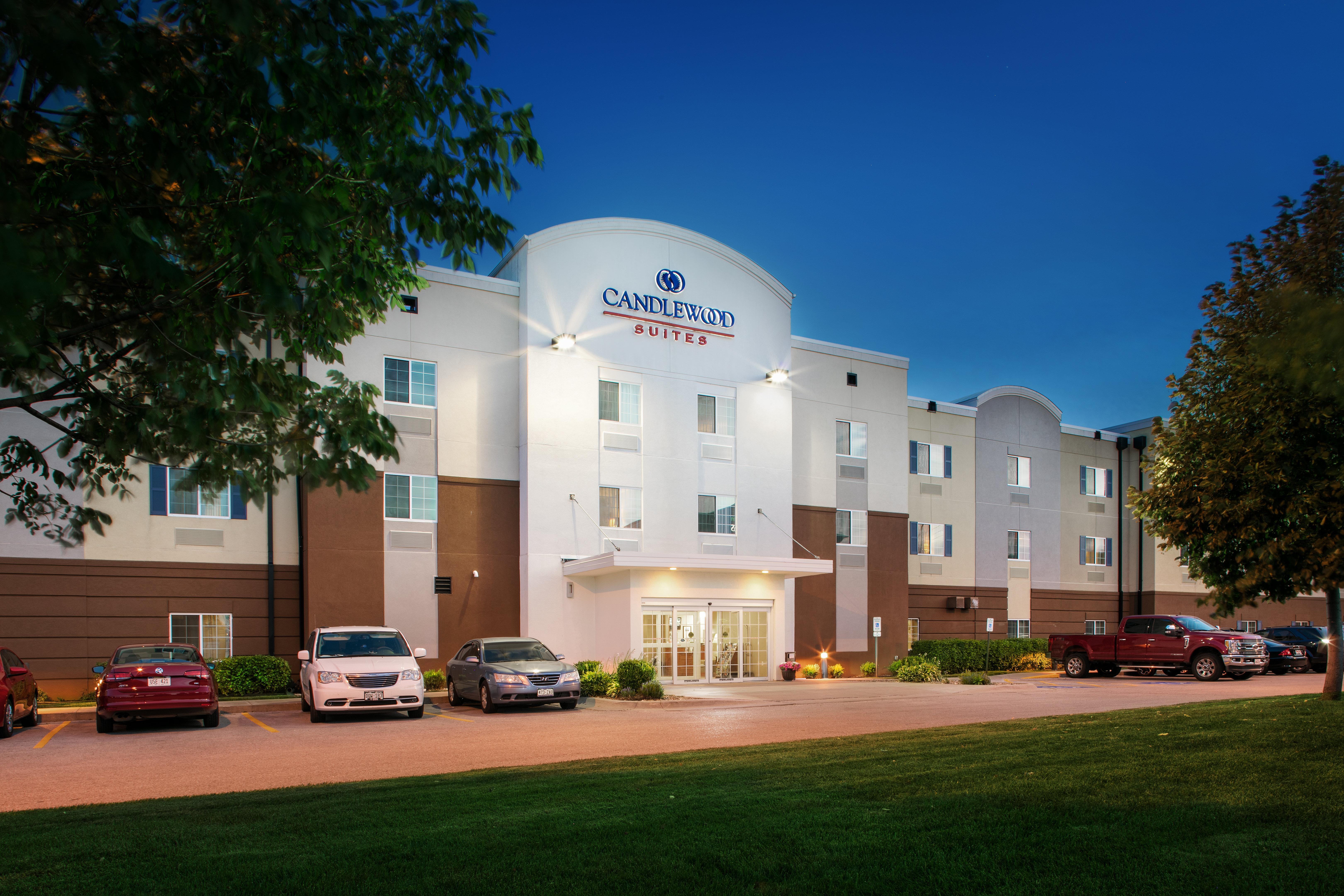 Candlewood Suites Bellevue Exterior photo
