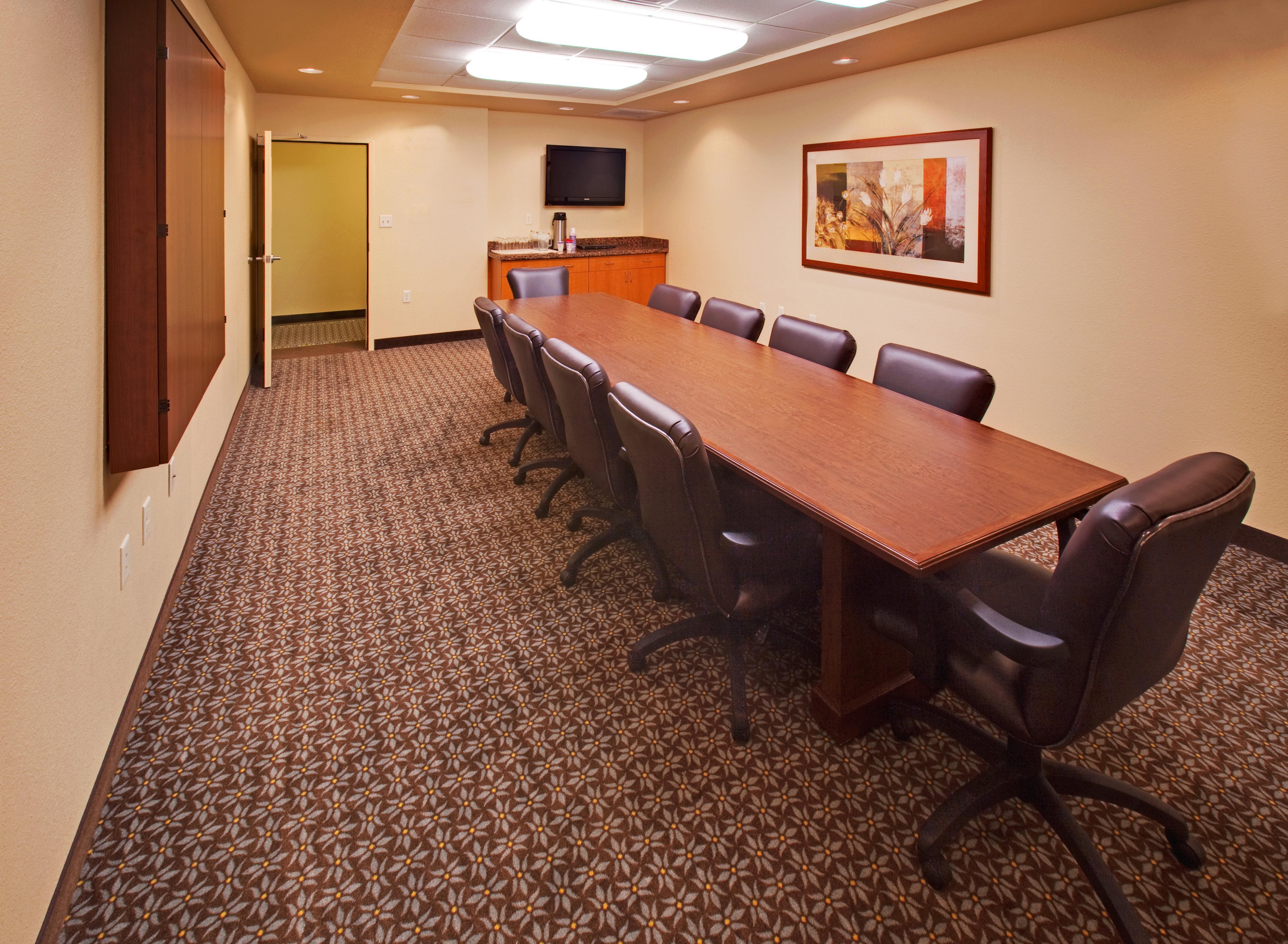 Candlewood Suites Bellevue Facilities photo